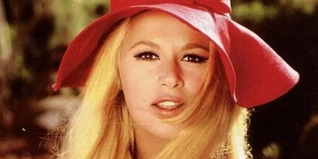 Αλίκη Βουγιουκλάκη | Όταν πόζαρε με την Τζένη Καρέζη και την Άριελ Κωνσταντινίδη που αποκαλούσε "mini me"