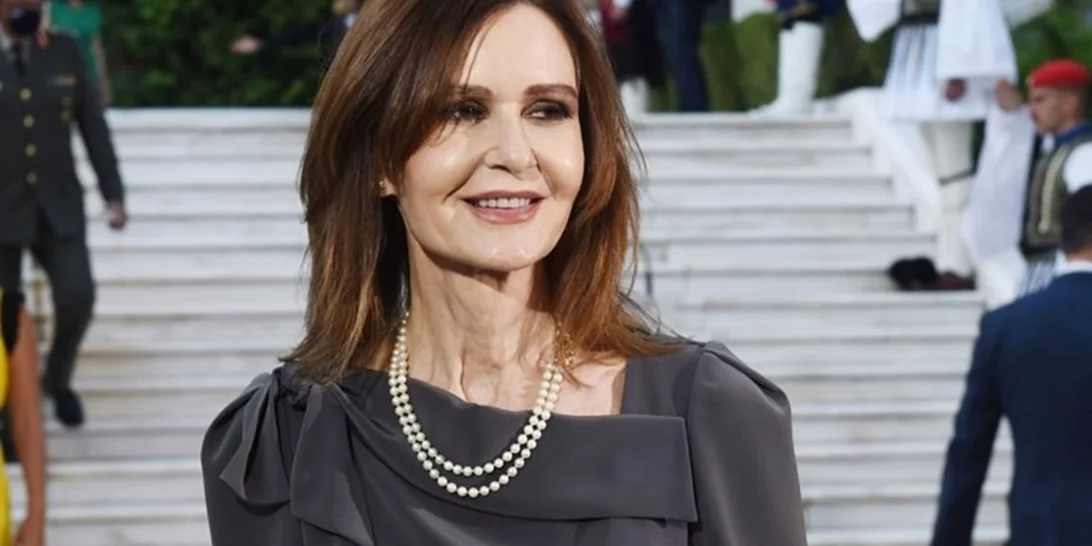 Κάτια Δανδουλάκη | Με μακριά καστανά μαλλιά σε εξώφυλλο περιοδικού πριν από 40 χρόνια