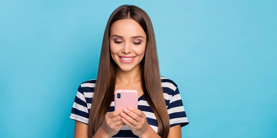 5 TikTok skincare tips που όντως αξίζει να ακολουθήσεις