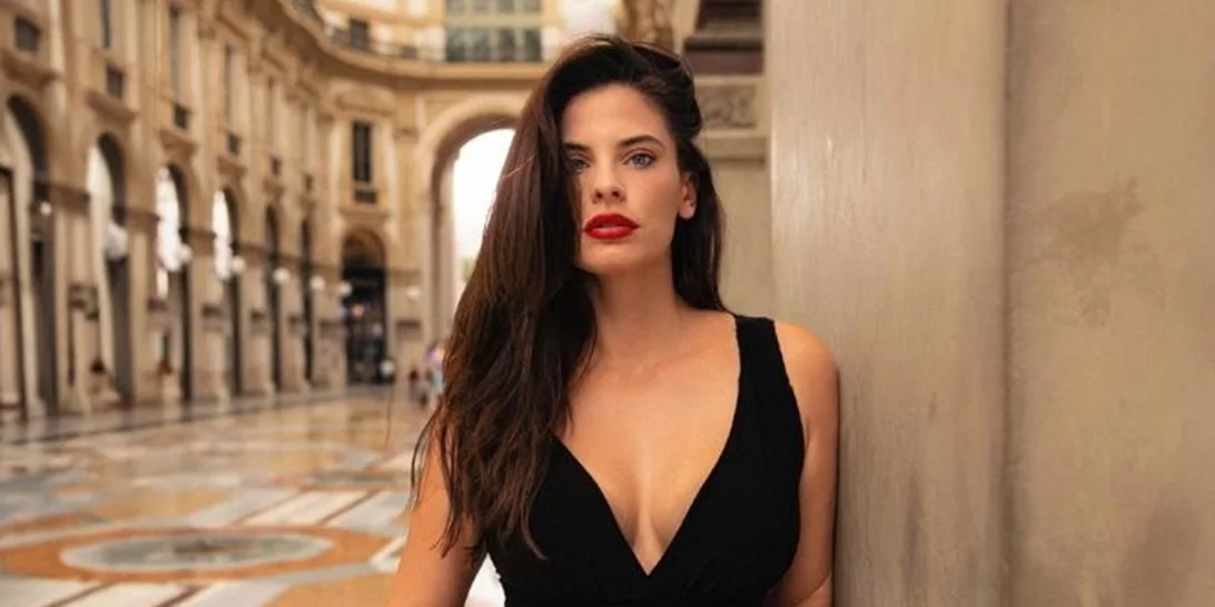 Η Χριστίνα Μπόμπα υιοθέτησε την τάση νυχιών που δεν περιμέναμε ποτέ πως θα τολμήσει