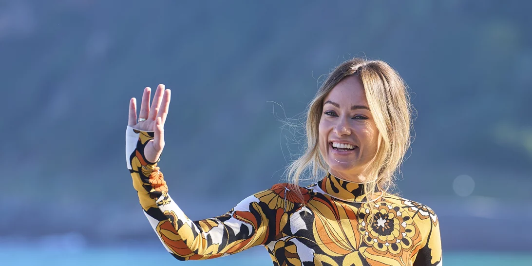 Η Olivia Wilde απαντά on camera για το αμφιλεγόμενο βίντεο με τον Harry Styles και τον Chris Pine