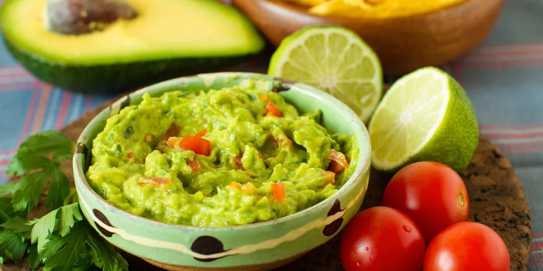 Η αυθεντική συνταγή για guacamole | Τα 4 λάθη που κάνεις και δεν είναι όπως των Μεξικανών