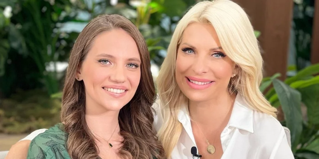 Το στιλ της Φωτεινής Παπαθεοδώρου | Τα items που δεν αποχωρίζεται η πρωταγωνίστρια της σειράς "Μαύρο Ρόδο"