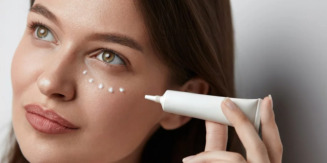 Οι καλύτερες συσφικτικές κρέμες ματιών για γυναίκες άνω των 50