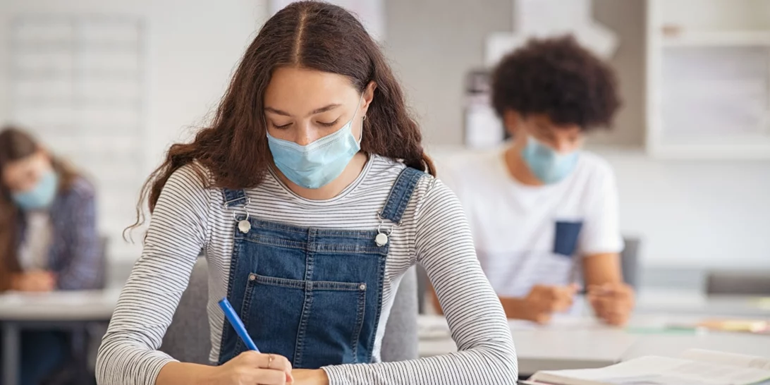 Πανελλήνιες 2022 | Στο TheTOC.gr από αύριο τα θέματα και οι απαντήσεις για όλες τις κατευθύνσεις