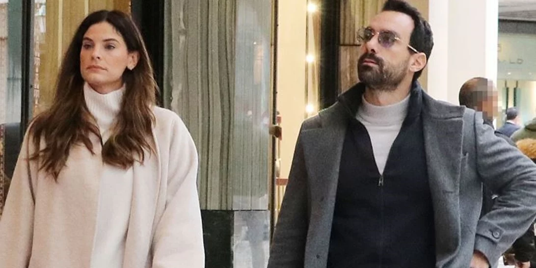 Χριστίνα Μπόμπα & Σάκης Τανιμανίδης | Η Αριάνα και η Φιλίππα στο κολυμβητήριο