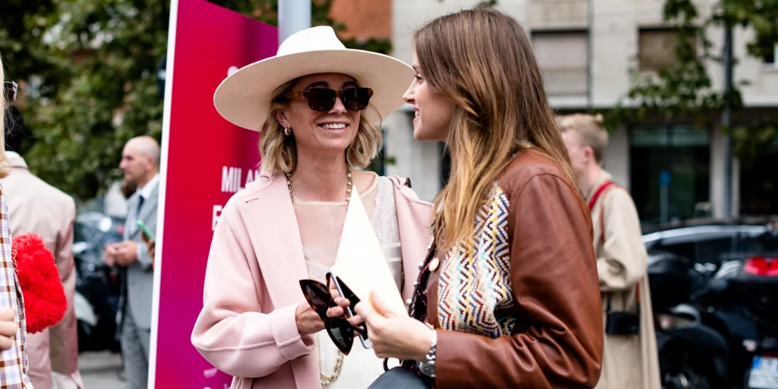 Αυτά είναι τα old school αθλητικά παπούτσια που φορούν οι πιο ενημερωμένες fashionistas