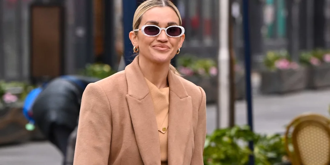 Classic but make it modern | Οι επίκαιροι τρόποι για να φορέσεις σακάκι και τζιν