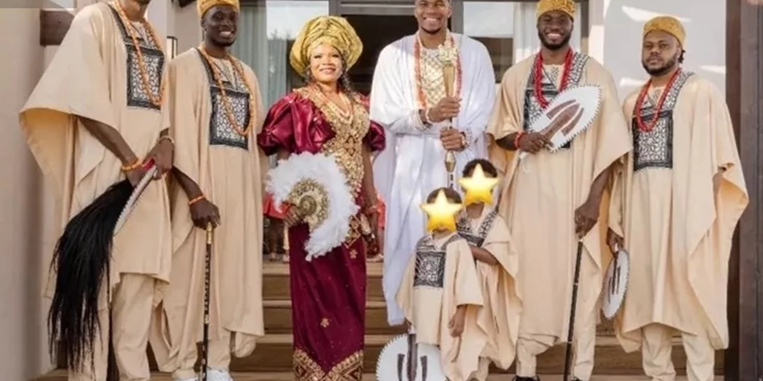 Η μητέρα του Γιάννη Αντετοκούνμπο ανέβασε τις πρώτες φωτογραφίες από την Νιγηριανή τελετή του γάμου του γιου της