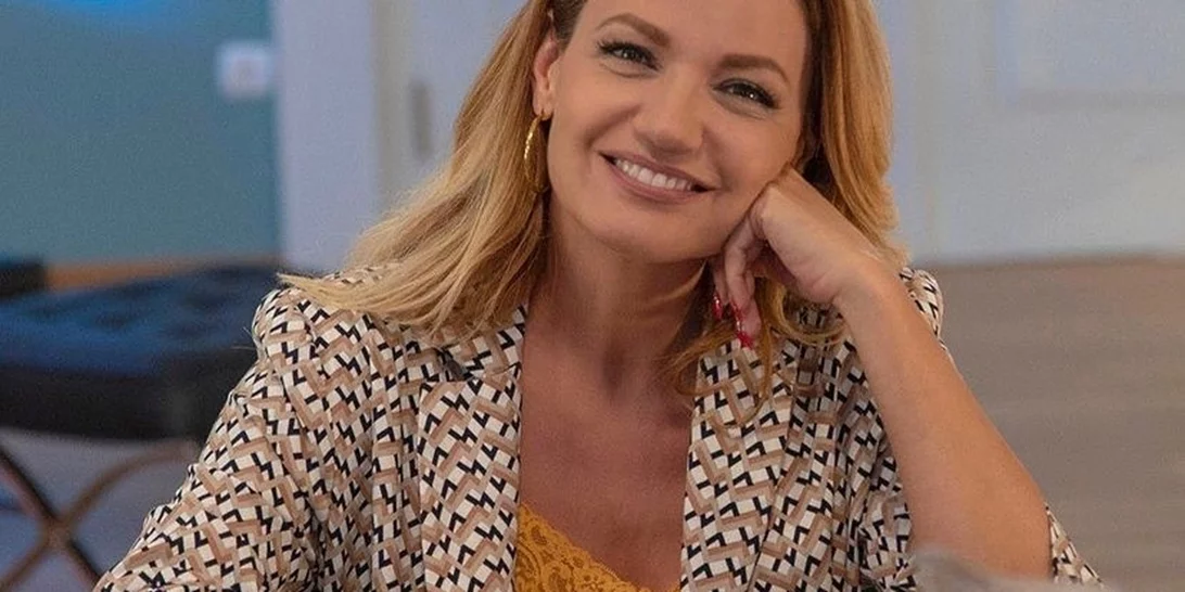 Παναγιώτα Βλαντή | Ποζάρει με μαγιό στα 53 της και μας δείχνει το αψεγάδιαστο κορμί της