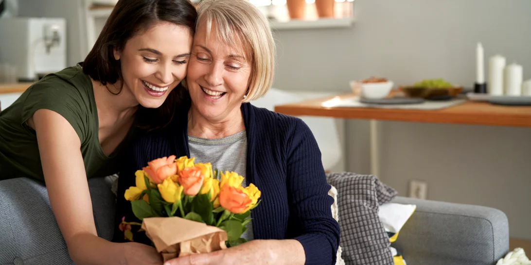 Mother's Day | 10+1 beauty δώρα για τη μαμά σου που αποκλείεται να την αφήσουν ασυγκίνητη