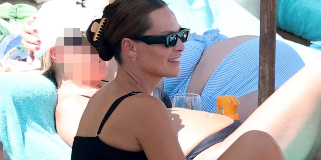 Αντώνης Ρέμος & Υβόννη Μπόσνιακ | Βουτιές σε κοσμοπολίτικη πλαζ της Μυκόνου