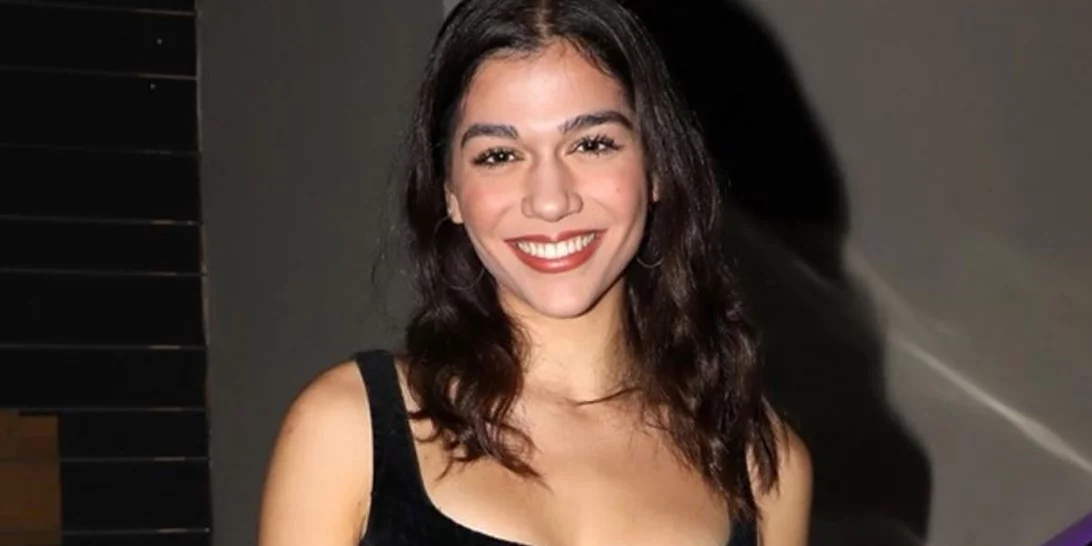 Μελίνα Νικολαϊδη | Το μοντέρνο και απόλυτα ενημερωμένο little black dress που επέλεξε σε βραδινή της έξοδο