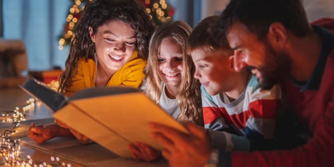 5 παιδικά βιβλία που θέλουμε οπωσδήποτε να διαβάσουμε μαζί με τα παιδιά αυτά τα Χριστούγεννα