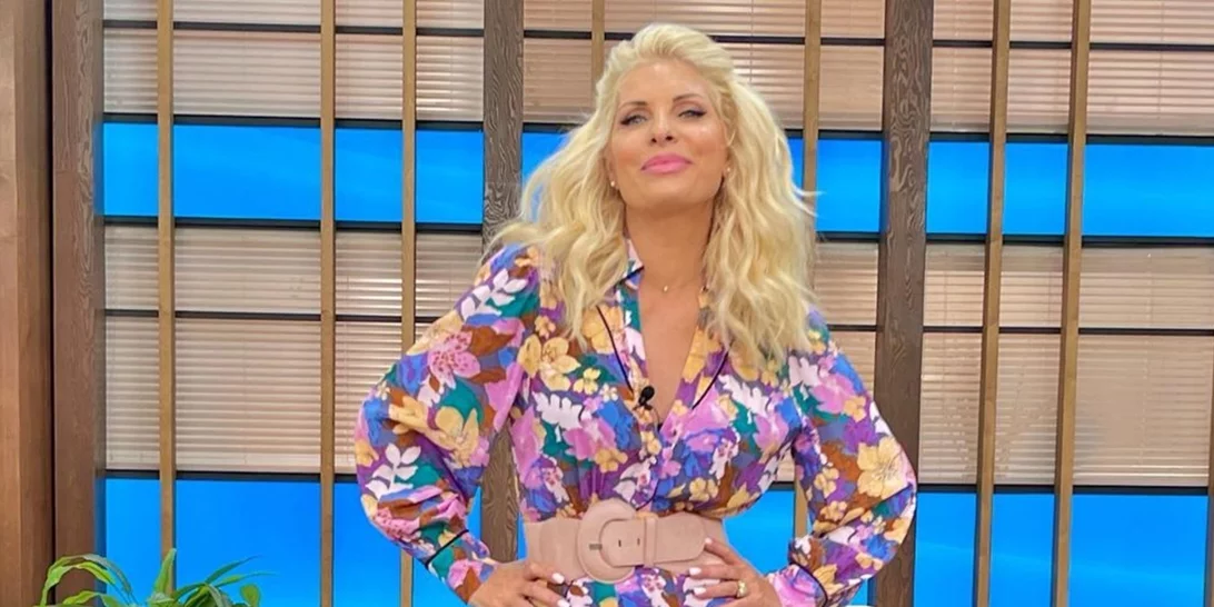 Η Ελένη Μενεγάκη φόρεσε τα πιο sexy ψηλοτάκουνα μποτάκια του χειμώνα