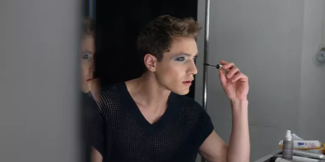 Push the Boundaries | O Edward Στεργίου φωτογραφίζεται αποκλειστικά για το Harper’s Bazaar Greece