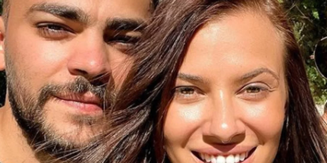 Λάουρα Νάργες | Τα σχόλια στον σύντροφό της, Χρήστο Σαντικάι