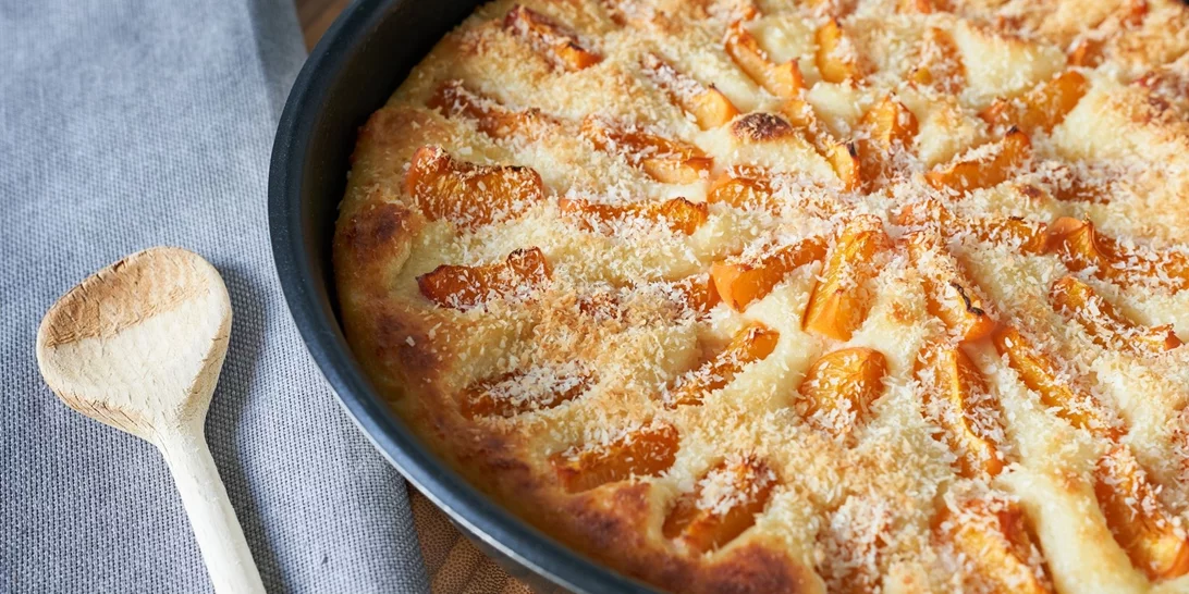 Καλοκαιρινό κέικ στο τηγάνι με ροδάκινο!