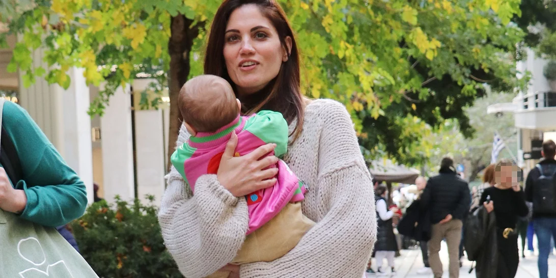 Μαίρη Συνατσάκη | Το video από το πάρτι για τα δεύτερα γενέθλια της κόρης της και η τούρτα με στολισμό από ζωγραφιές