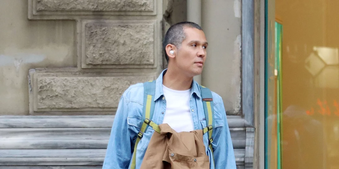 Σωτήρης Κοντιζάς | Παίζει monopoly με τα παιδιά του φορώντας το τέλειο "ugly sweater"