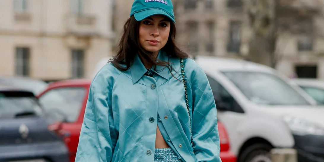 Τα χρωματιστά παντελόνια από τη Zara που θα ανανεώσουν το ανοιξιάτικο στιλ σου