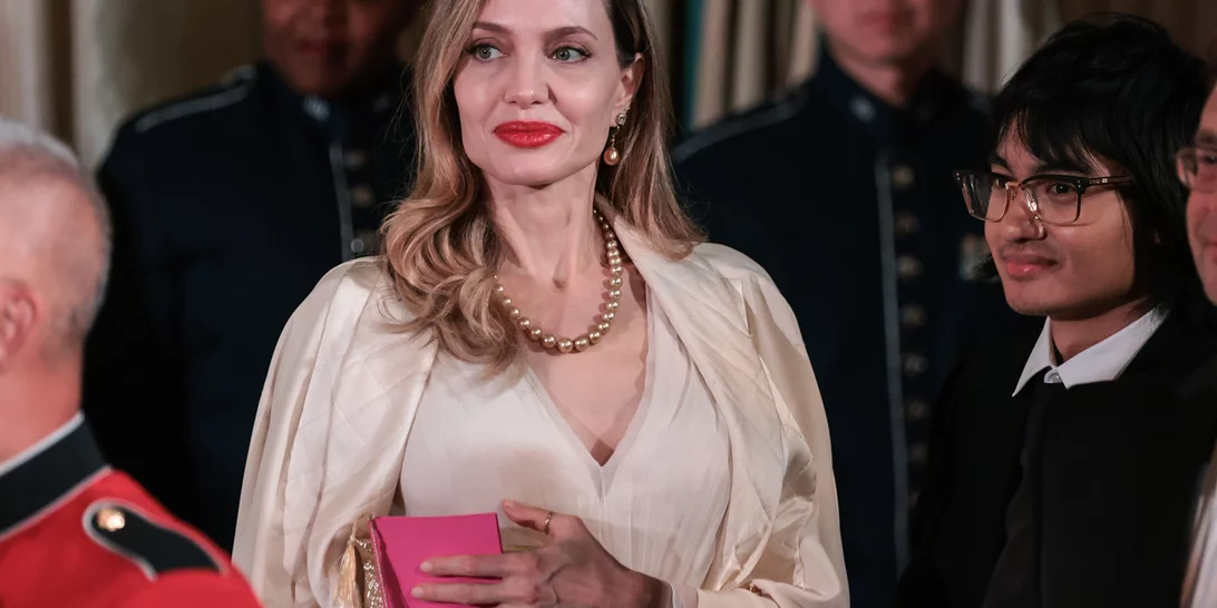 Η Αngelina Jolie, προέβη σε κάτι που δεν το συνηθίζει - Έκανε Instagram official τη σχέση της με τον ράπερ Akala