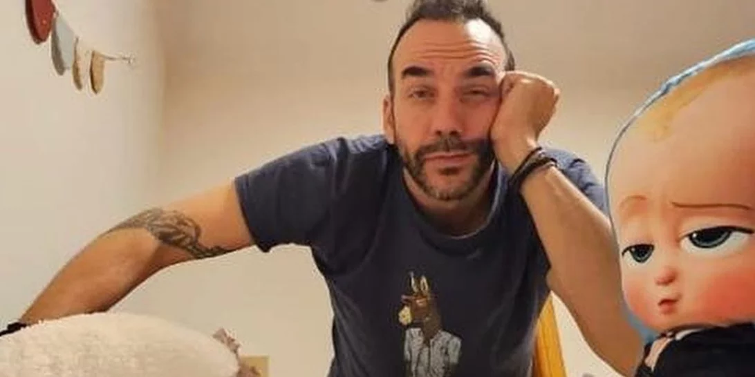 Ο Πάνος Μουζουράκης μάς δείχνει το παιδικό δωμάτιο της κόρης του