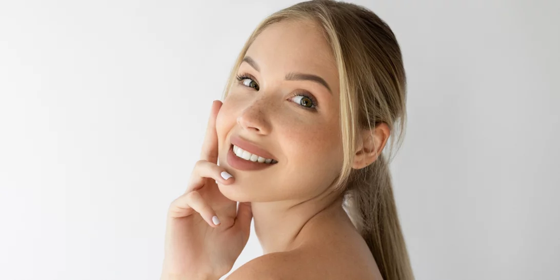 Η σωστή σειρά εφαρμογής των skincare προϊόντων που αλλάζει τα πάντα