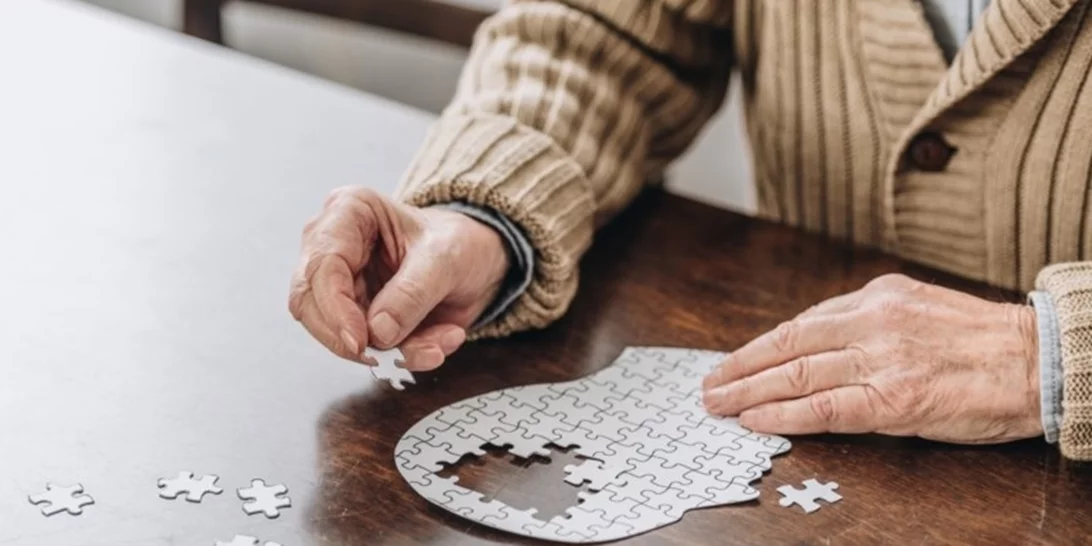 Αλτσχάιμερ | Για πρώτη φορά φάρμακο επιβραδύνει την απώλεια μνήμης και αλλάζει την πορεία της νόσου - Τι έδειξε η μελέτη