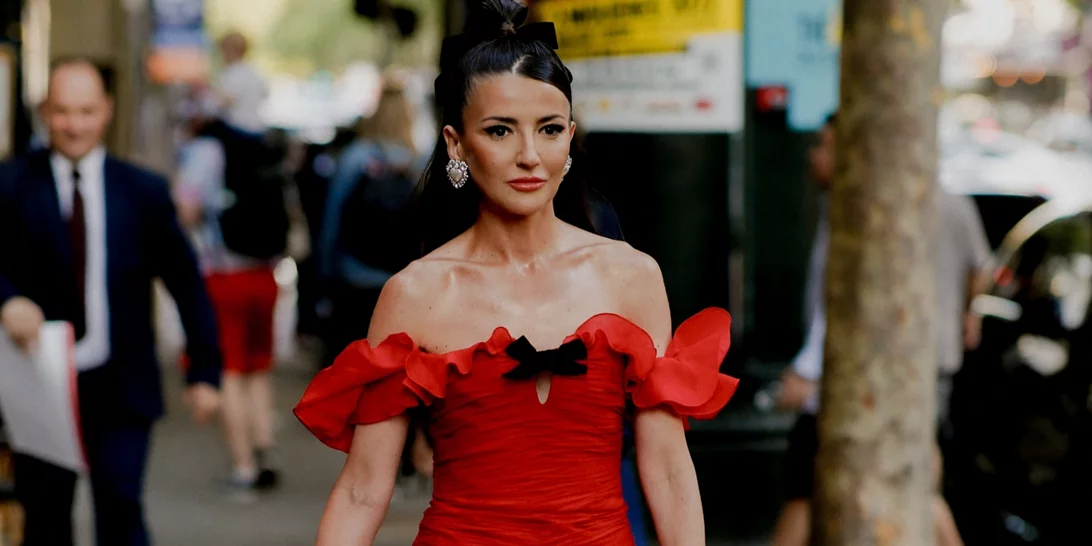 Οι πιο chic τρόποι για να προσθέσεις το κόκκινο στα εορταστικά looks σου