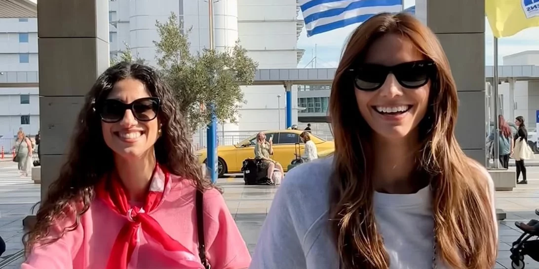 "Σαν δίδυμες" | Η Ηλιάνα Παπαγεωργίου με την αδελφή της, Μαριλένα ποζάρουν με ιταλική φινέτσα στο Μιλάνο