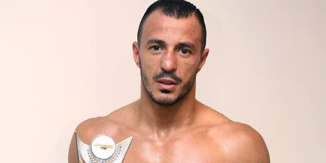 Τάσος Μπερδέσης | Ποιος ήταν ο γνωστός πυγμάχος που δολοφόνησαν στη Βάρη - Η σχέση με Ελληνίδα Σταρ Ελλάς και η νίκη σε ριάλιτι