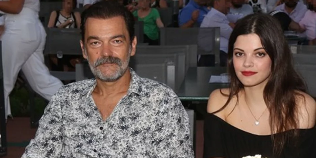 "Όχι δεν έχει τα μάτια της γιαγιάς της, έχει τα δικά της μάτια" | Ο Καζάκος για την κόρη του Τζένη