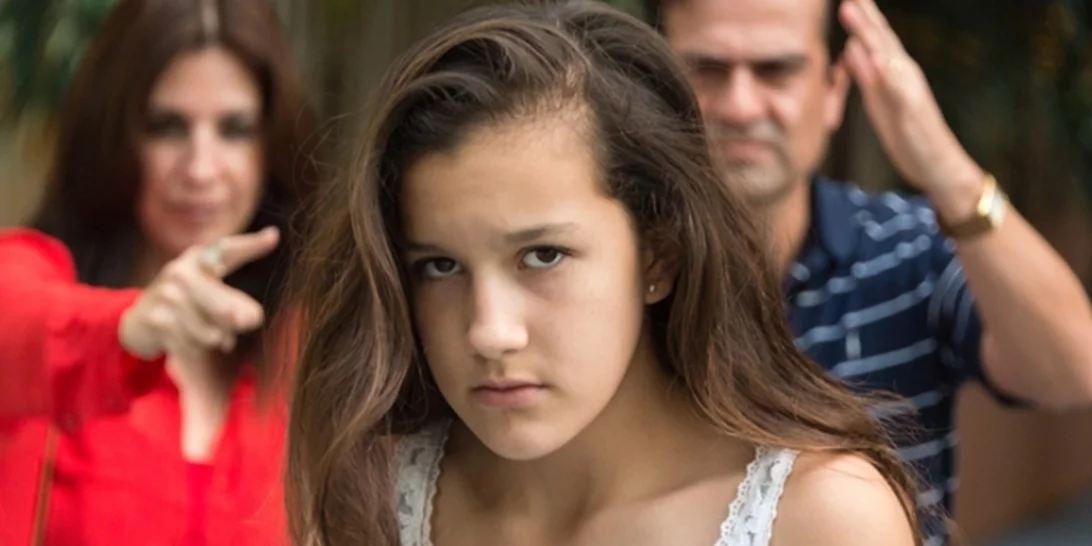 Mας έμαθαν να μεγαλώνουμε τα παιδιά μας για να γίνουν αυτό που θέλουμε εμείς