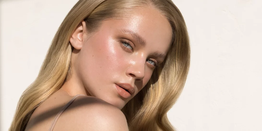 Moisture Sandwich | Το TikTok trick που θα δροσίσει το δέρμα σου μετά τον ήλιο