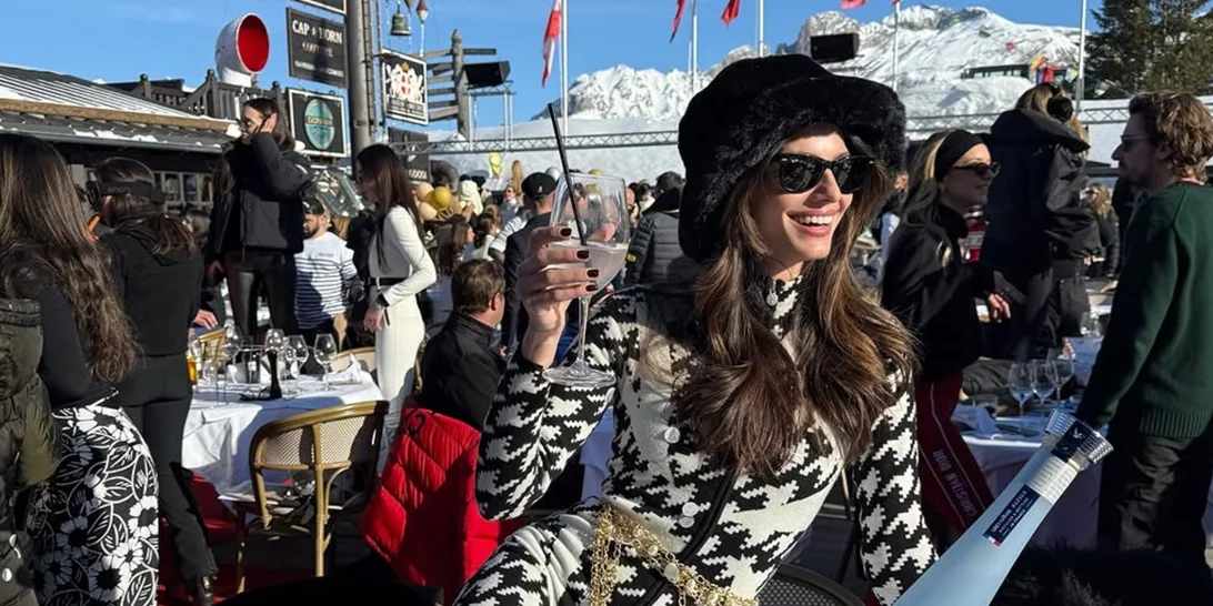 Το dark cherry μανικιούρ της Ηλιάνας Παπαγεωργίου είναι η πιο chic επιλογή για τον χειμώνα