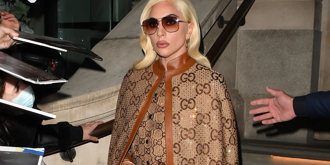 Το πανωφόρι των εορτών | 10 κομψές κάπες που μπορείς να φορέσεις με τα πάντα