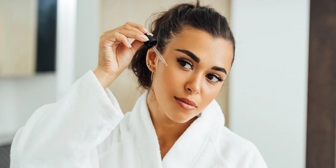 7 super οικονομικά serums που όμως μπορούν να μεταμορφώσουν την επιδερμίδα σου