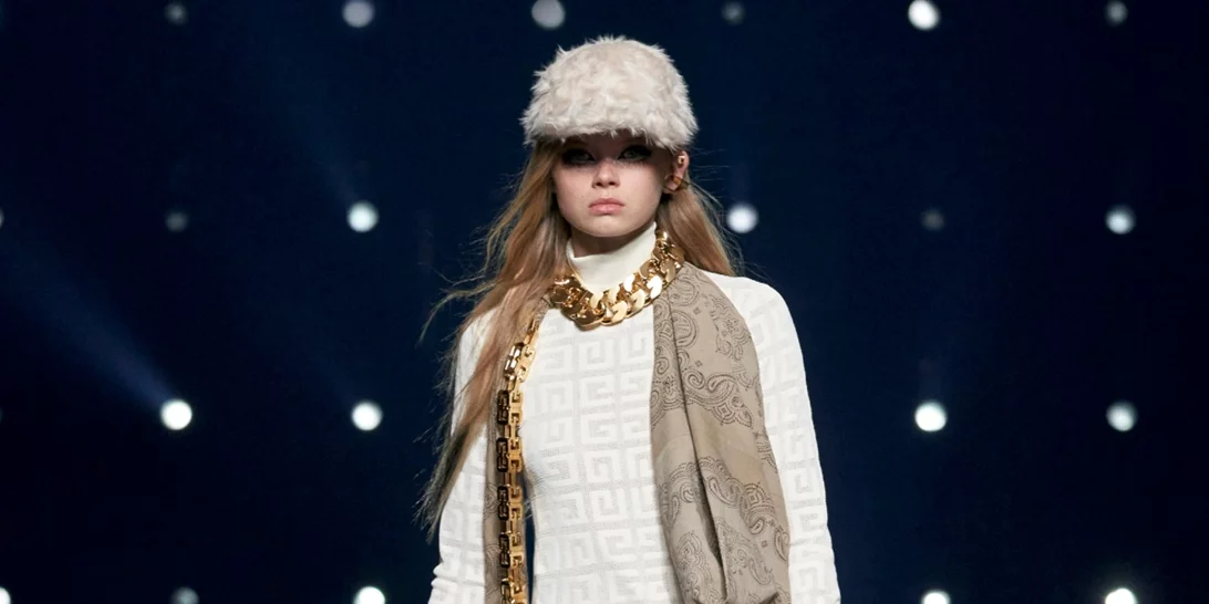 Must Haves | 10 κασκόλ για να κάνεις τις πιο κομψές και cozy χειμερινές εμφανίσεις