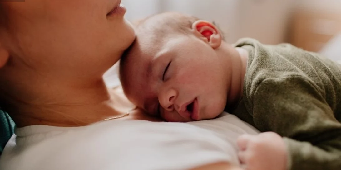 Αναζήτησε τον πιο διάσημο δωρητή σπέρματος για να αποκτήσει το πιο όμορφο παιδί