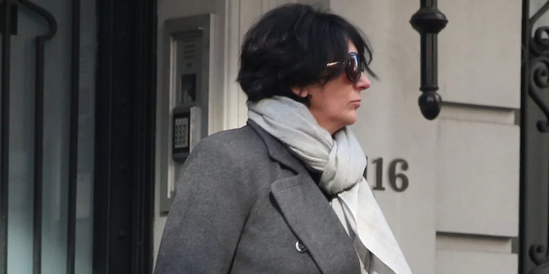 Ghislaine Maxwell | Κρίθηκε ένοχη για το σκάνδαλο Epstein και καταδικάστηκε για sex trafficking