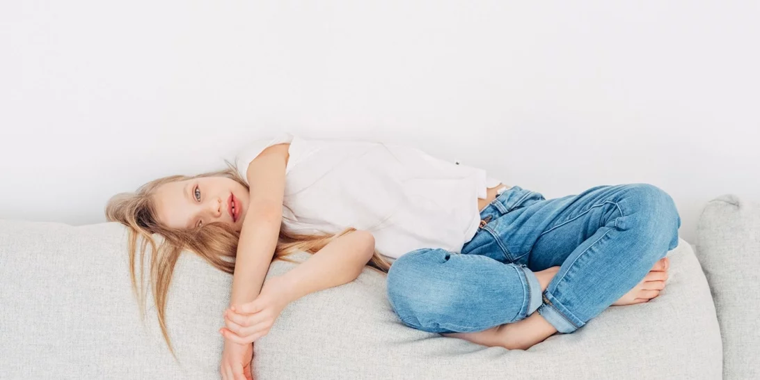 Η γενιά Ζ "βάζει τον εαυτό της τιμωρία"- Τι είναι το νέο trend του "rawdogging boredom";