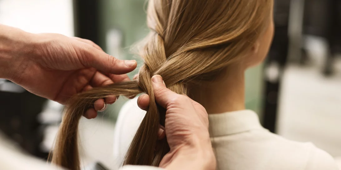 Αυτό είναι το χτένισμα που έχει ξετρελάνει τις beauty addicts στην καραντίνα