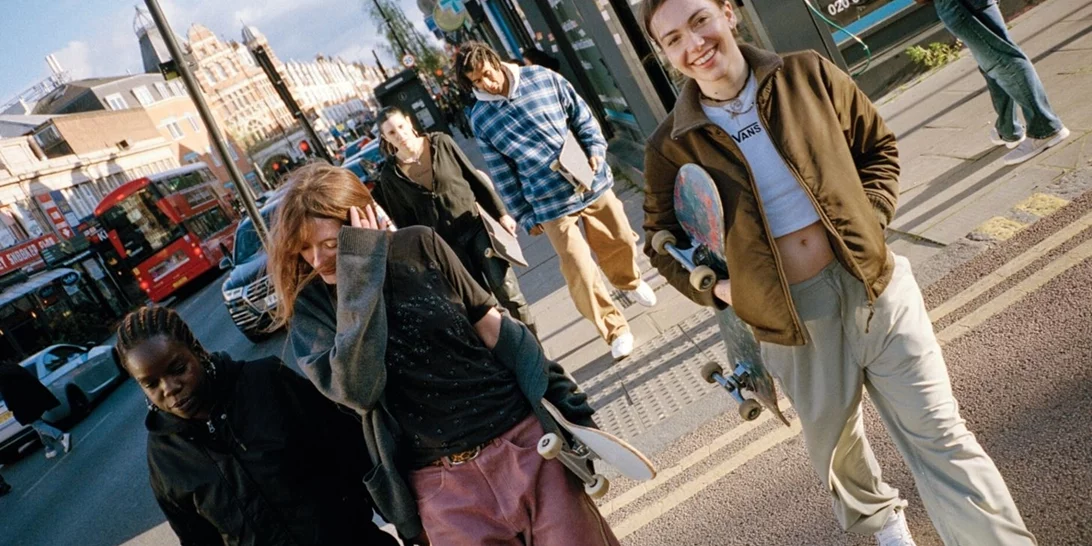 Αυτά είναι τα iconic sneakers που θα πρωταγωνιστήσουν στις εμφανίσεις της νέας σεζόν