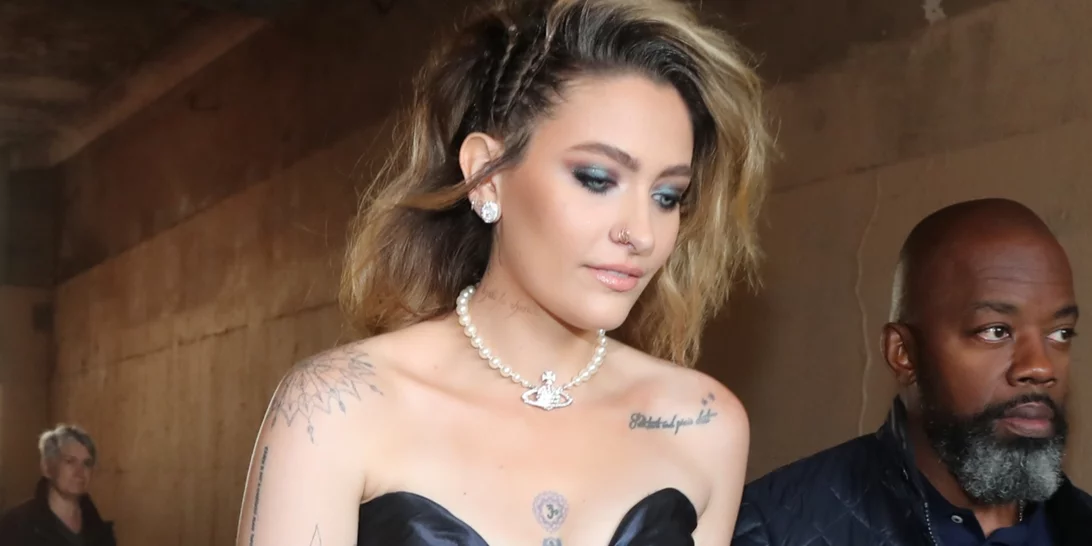 Αυτό είναι το κολιέ που φορούν οι celebrities και οι fashionistas | Το πιο hyped σχέδιο της χρονιάς