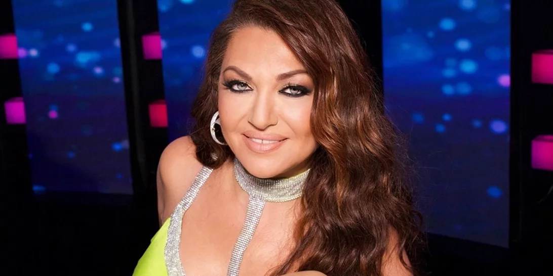 Γενέθλια για την Καίτη Γαρμπή | Σβήνει τα κεράκια της γεμάτη ευγνωμοσύνη