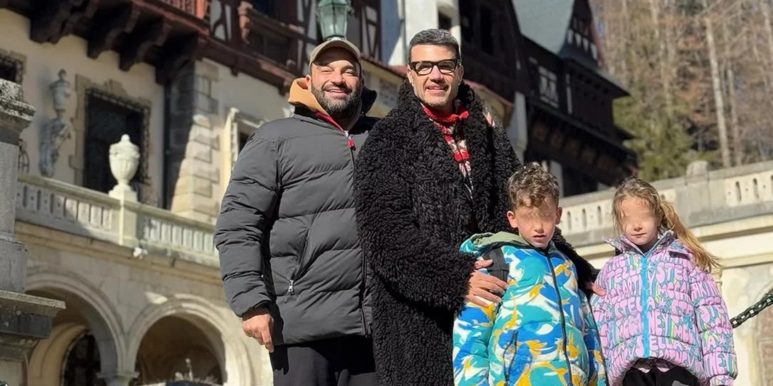 Παντελής Τουτουντζής | Η συμβολική κίνηση με τα παιδιά του στον τόπο της τραγωδίας στα Τέμπη