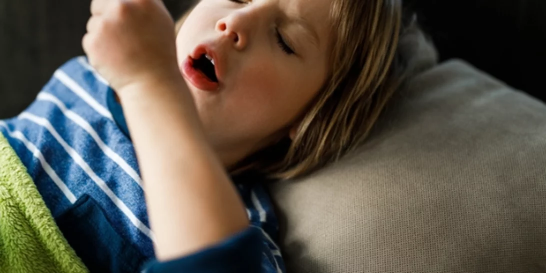 Το σπιτικό σιρόπι για τον βήχα που προτείνει η παιδίατρος