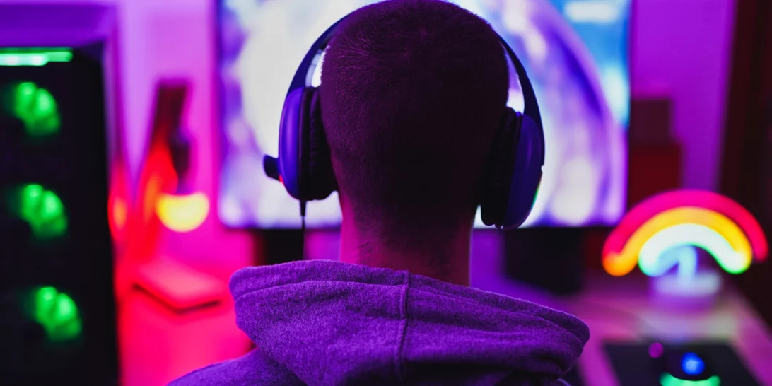 Γνωστός Έλληνας Youtuber κατηγορείται για κλοπή μεγάλου χρηματικού ποσού από παρουσιαστή