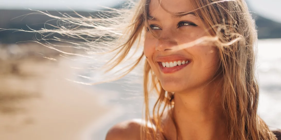 "Ξάνοιγμα" μαλλιών με χυμό λεμονιού | Είναι καλό για την τρίχα ή όχι;